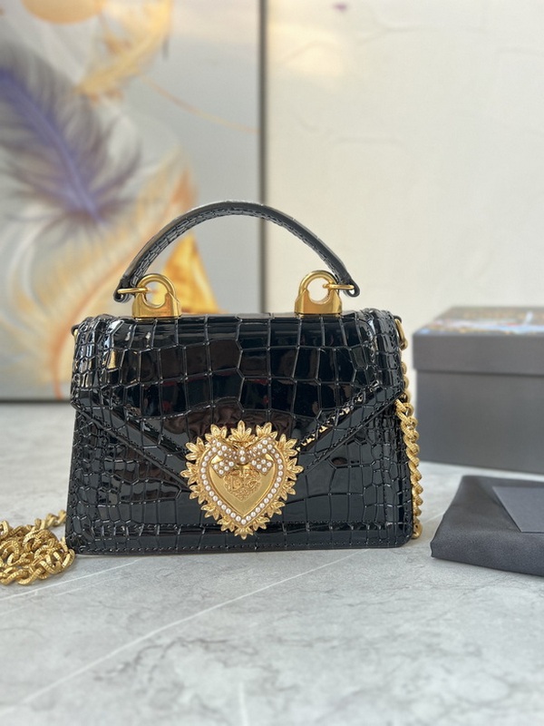 D&G Handbags 14